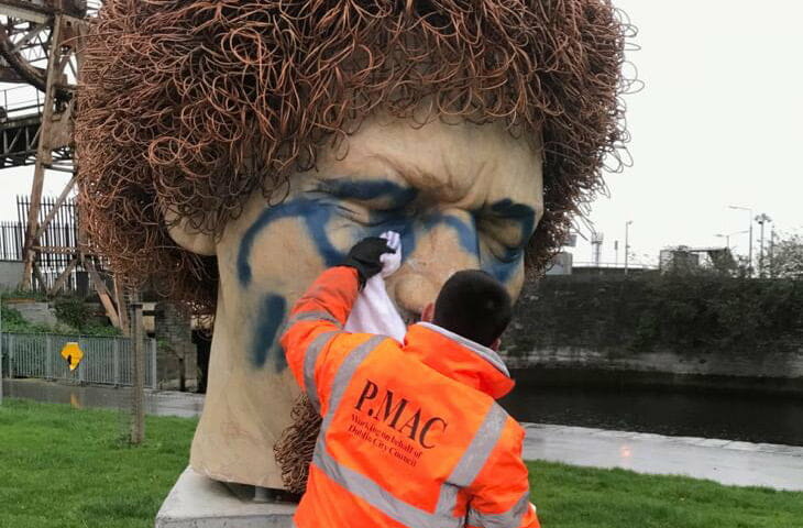 Luke-Kelly-Statue-being-cleaned-PMAC-1- Luke Kelly Statue being cleaned by PMAC