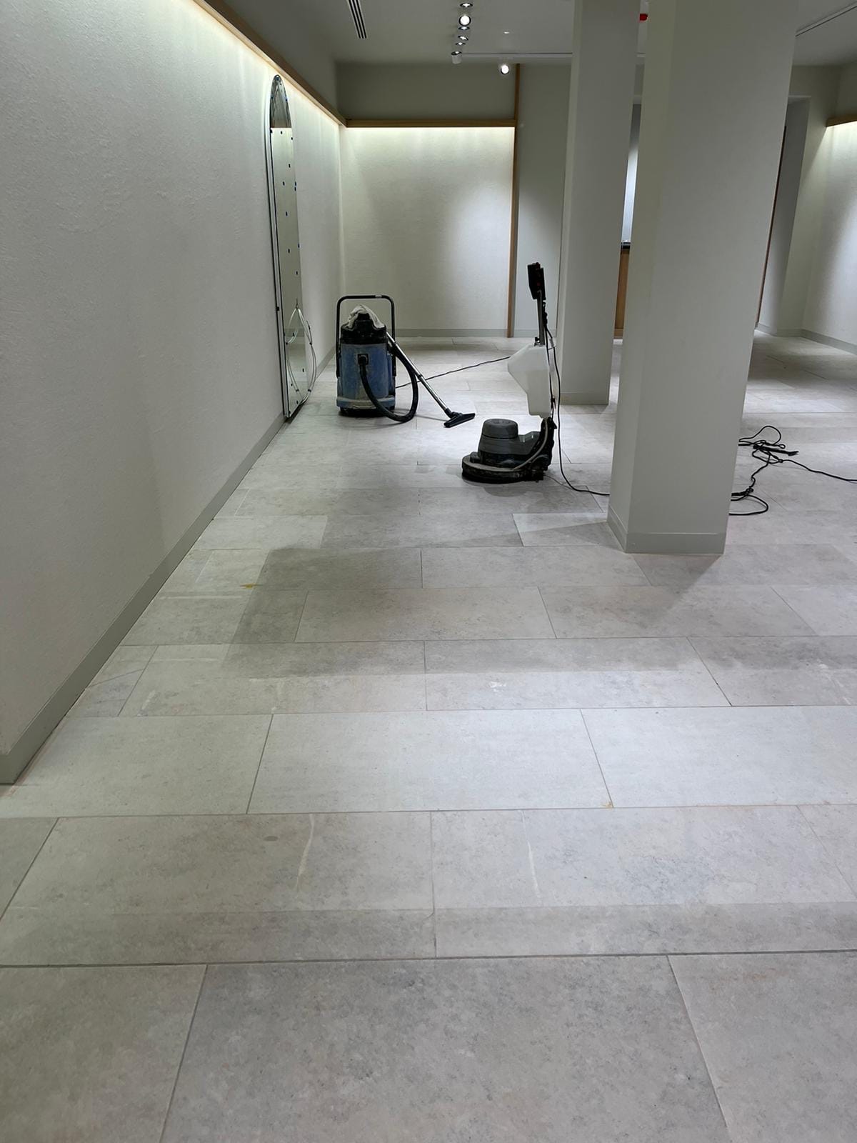 Ceramic tile maintenance Ceramic tile maintenance